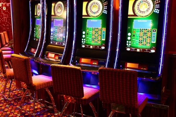 honey slot player interface showing Lightning Roulette bet placement and multiplier display